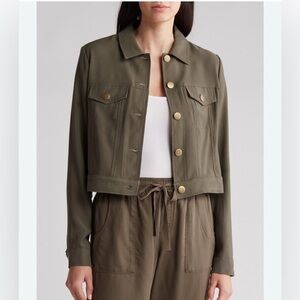 Industry Republic Clothing Green Long Sleeve Crop Jacket Size Medium NWT